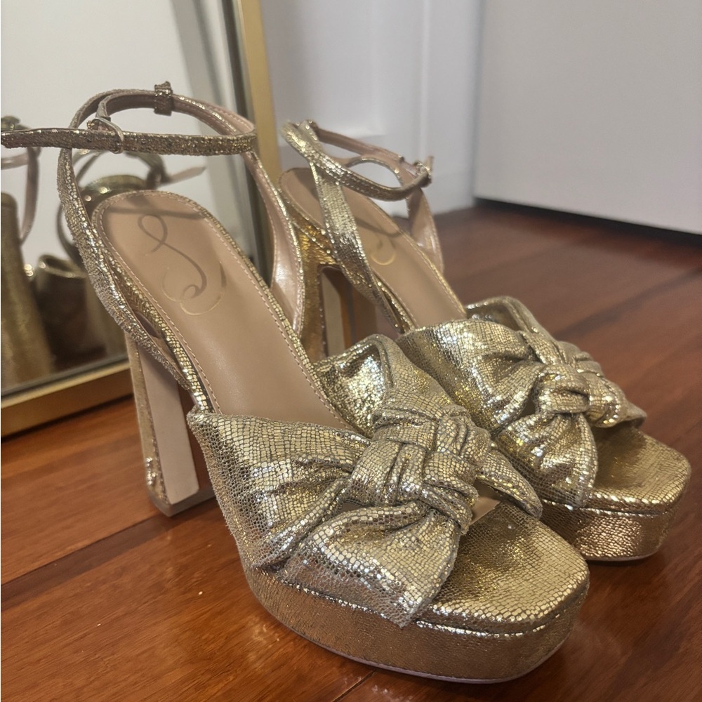 Sold- Used Once Sam Edelman Metallic Ankle Strap Platform Sandals size 6 US